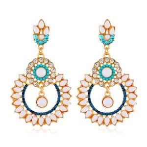 Concise Diamond Earrings